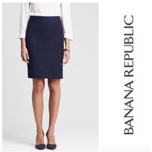 Banana Republic Navy Blue Pencil Skirt Size 8 Dark Academia Professional